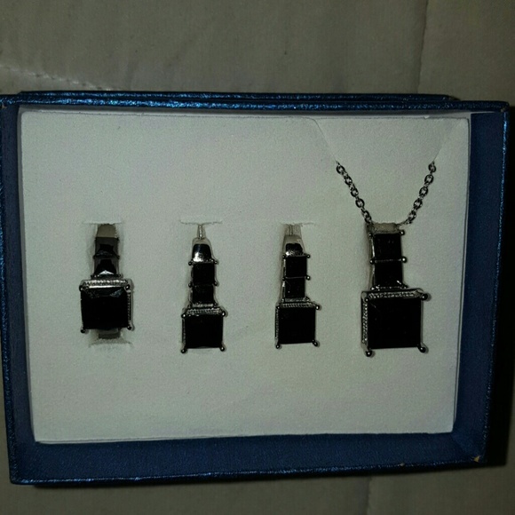 Jewelry - Silver and black onyx giftset